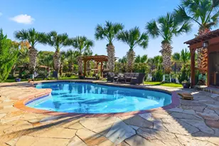 2910 Lakeshore Ct, Arlington, TX 76013 - Photo 1