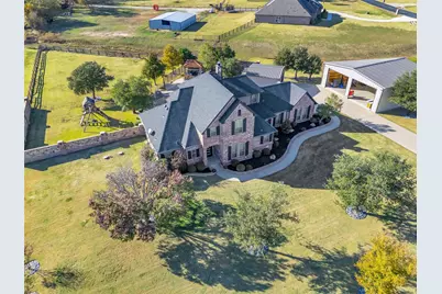 2200 Twin Creeks Court, Pilot Point, TX 76258 - Photo 35