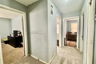 5629 Wainwright Dr, Fort Worth, TX 76112 - Photo 9