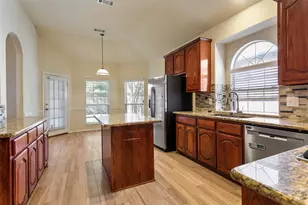 11409 Pheasant Creek Dr, Fort Worth, TX 76244 - Photo 13