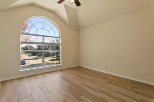 11409 Pheasant Creek Dr, Fort Worth, TX 76244 - Photo 7