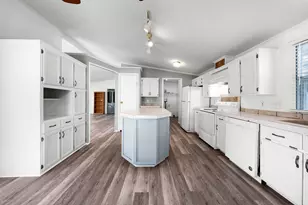 140 Co Rd 2302, Sulphur Springs, TX 75482 - Photo 13