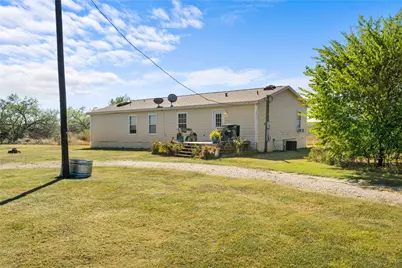 7041 NW County Road 2070, Barry, TX 75102 - Photo 1