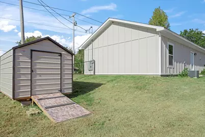 838 W Quitman Street, Emory, TX 75440 - Photo 25