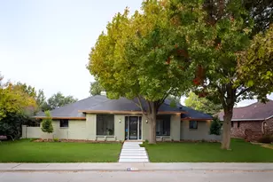 10009 Apple Creek Dr, Dallas, TX 75243 - Photo 3