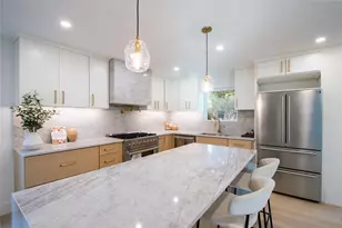 10009 Apple Creek Dr, Dallas, TX 75243 - Photo 7