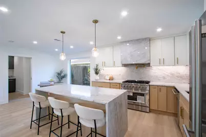 10009 Apple Creek Drive, Dallas, TX 75243 - Photo 9