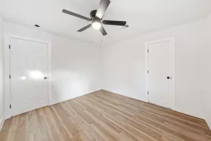 4235 Clark College Dr, Dallas, TX 75241 - Photo 15