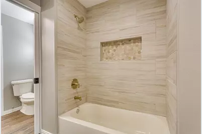 2725 Livingston Avenue, Fort Worth, TX 76110 - Photo 7