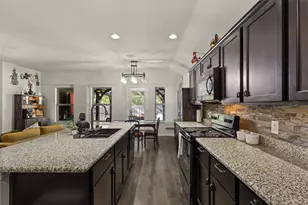 4044 St Christian St, Fort Worth, TX 76119 - Photo 9