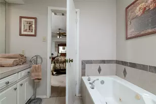 4909 Queen Ct, Fort Worth, TX 76103 - Photo 27