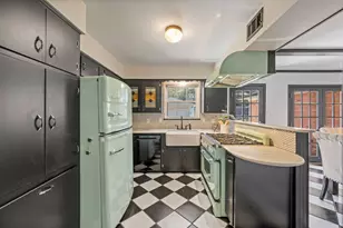 11706 Cimarec St, Dallas, TX 75218 - Photo 3