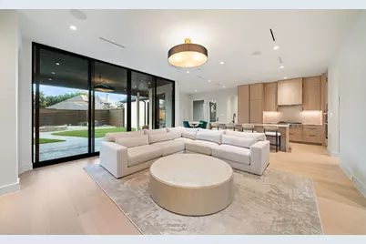 6912 Crystal Falls Drive, Plano, TX 75024 - Photo 9