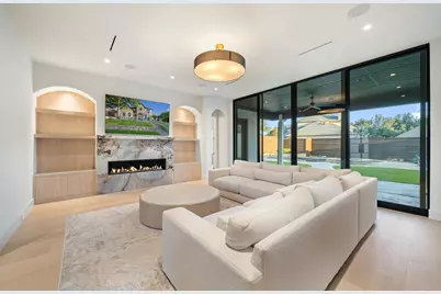 6912 Crystal Falls Drive, Plano, TX 75024 - Photo 7