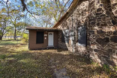 625 Denison Street, Gainesville, TX 76240 - Photo 17