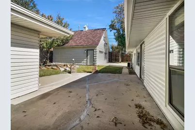 5008 Urban Crest Road, Dallas, TX 75227 - Photo 19