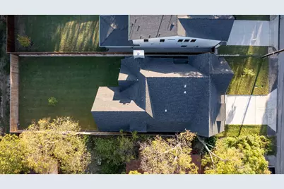 8926 San Benito Way, Dallas, TX 75218 - Photo 39