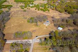 121 N Washburn Rd, Bells, TX 75414 - Photo 1