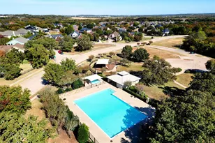 2673 River Bank Dr, Burleson, TX 76028 - Photo 35
