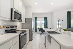 2673 River Bank Dr, Burleson, TX 76028 - Photo 5