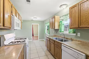 3935 Glenhaven Circle, Garland, TX 75042 - Photo 7