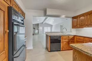 7608 Meadow Oaks Dr, Dallas, TX 75230 - Photo 11