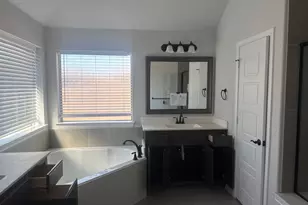 1819 Isabella Ct, Glenn Heights, TX 75154 - Photo 19