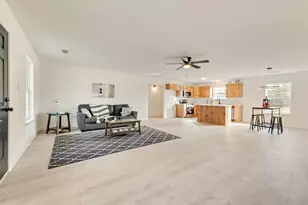 5828 Thousand Oaks Dr, Joshua, TX 76058 - Photo 5