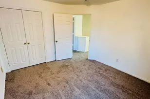 830 San Jacinto Dr, Grand Prairie, TX 75052 - Photo 25