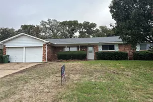 532 Plainview Dr, Hurst, TX 76054 - Photo 1