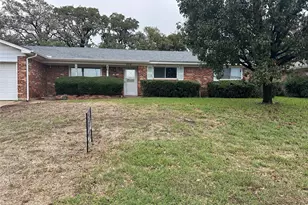 532 Plainview Dr, Hurst, TX 76054 - Photo 5