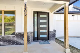 7305 Charbonneau Rd, Lake Worth, TX 76135 - Photo 5