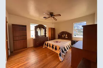 401 Vaughn Street, Burkburnett, TX 76354 - Photo 13