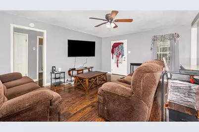 1642 Ash Street, Grand Prairie, TX 75050 - Photo 5