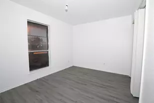 7202 Lakeshore Dr, Rowlett, TX 75089 - Photo 11