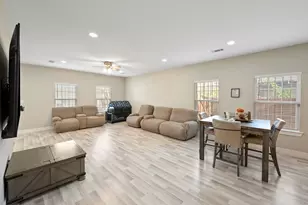 3330 Rutledge St, Dallas, TX 75215 - Photo 9