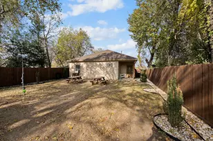 3330 Rutledge St, Dallas, TX 75215 - Photo 15