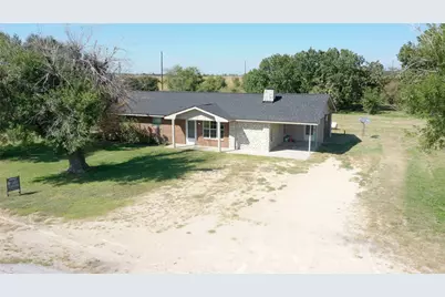 226 Cr 1557, Chico, TX 76431 - Photo 1