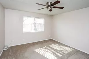 1400 Thackery Dr, Arlington, TX 76018 - Photo 7