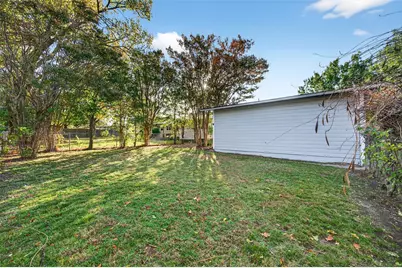 409 W Burton Street, Sherman, TX 75092 - Photo 29