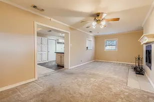 501 Kingston Dr, Grand Prairie, TX 75051 - Photo 11