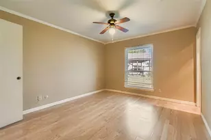 501 Kingston Dr, Grand Prairie, TX 75051 - Photo 17