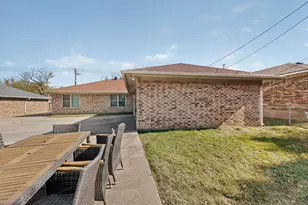 2320 Bernard St, Denton, TX 76205 - Photo 9