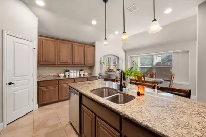 7408 Brisa Court, Grand Prairie, TX 75054 - Photo 9