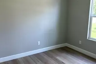 419 Miller St, Bowie, TX 76230 - Photo 7