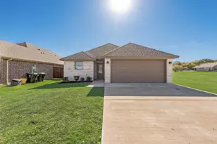 625 Copenhavr St, Pilot Point, TX 76258 - Photo 1