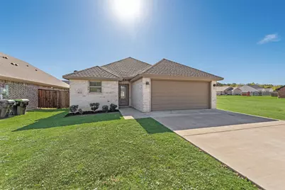 625 Copenhavr Street, Pilot Point, TX 76258 - Photo 3