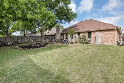 6813 Hadley Drive, North Richland Hills, TX 76182 - Photo 25