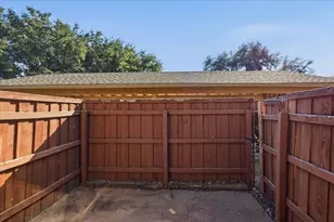 5668 Cedar Creek Dr, Benbrook, TX 76109 - Photo 25