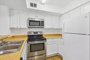 9821 Walnut St, Dallas, TX 75243 - Photo 13